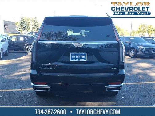 2024 Cadillac Escalade ESV Luxury