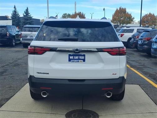 2023 Chevrolet Traverse RS