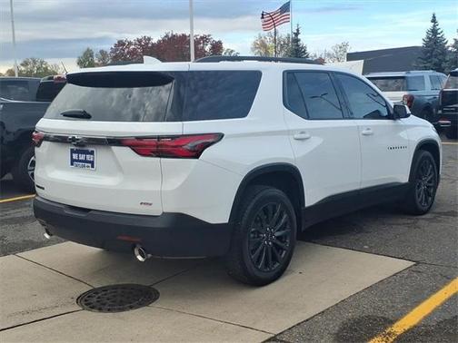 2023 Chevrolet Traverse RS