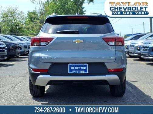 Sterling Gray Metallic 2023 Chevrolet Trailblazer LT