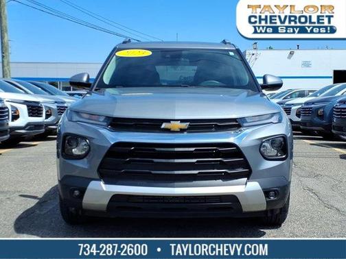 Sterling Gray Metallic 2023 Chevrolet Trailblazer LT