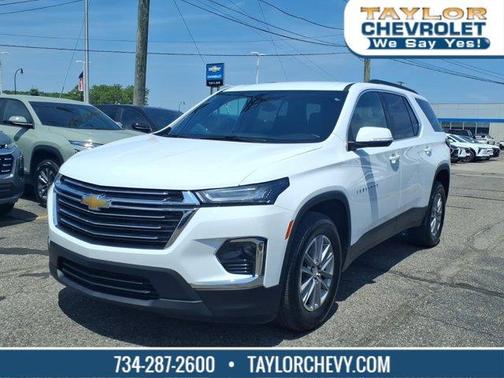 Summit White 2023 Chevrolet Traverse LT Cloth
