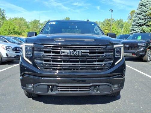 Onyx Black 2024 GMC Sierra 1500 Elevation
