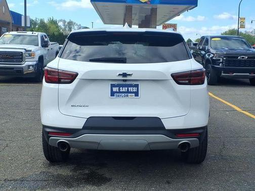 Summit White 2024 Chevrolet Blazer LT