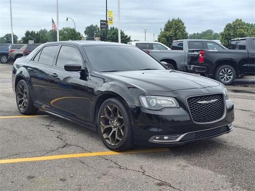 2018 Chrysler 300 S