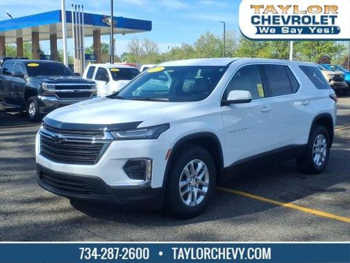 Summit White 2023 Chevrolet Traverse LS