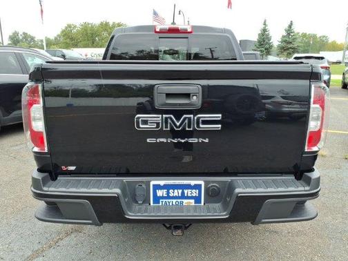 Onyx Black 2022 GMC Canyon Elevation