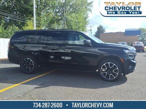 2024 Chevrolet Suburban RST