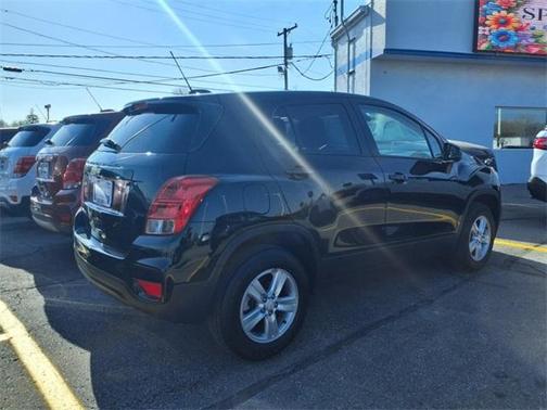 2022 Chevrolet Trax LS