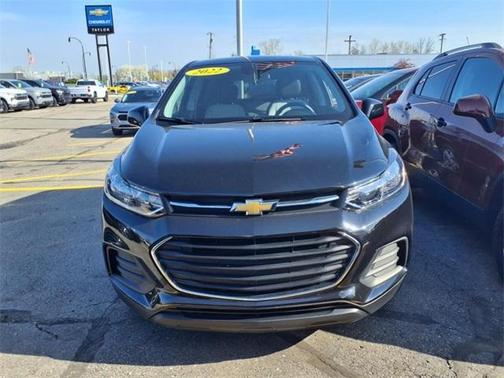 2022 Chevrolet Trax LS