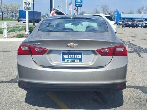 Mineral Gray Metallic 2024 Chevrolet Malibu LT