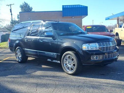 2010 Lincoln Navigator L