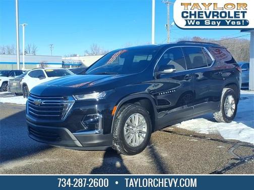 2023 Chevrolet Traverse LT Cloth