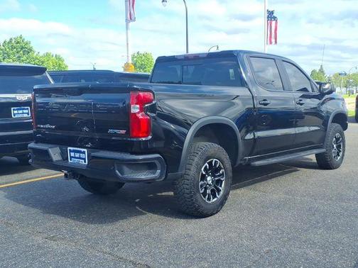 Black 2023 Chevrolet Silverado 1500 ZR2