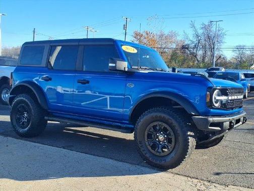 Blue Metallic 2024 Ford Bronco Wildtrak