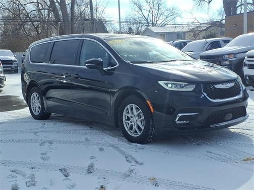 2024 Chrysler Pacifica Touring-L