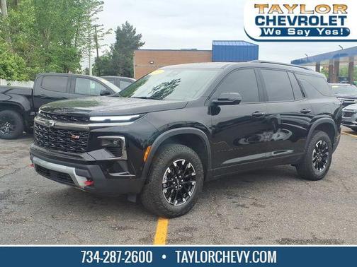 Mosaic Black Metallic 2024 Chevrolet Traverse Z71