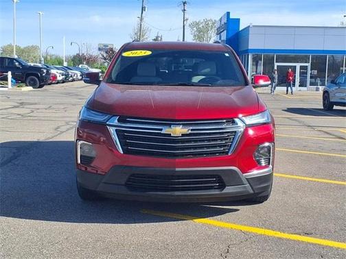 2023 Chevrolet Traverse LT Cloth