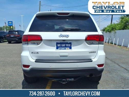 Bright White Clearcoat 2020 Jeep Grand Cherokee Laredo E