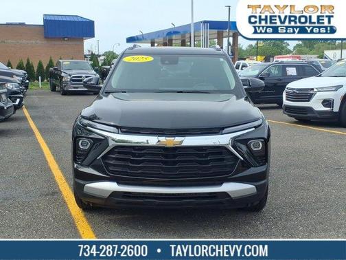 Mosaic Black Metallic 2025 Chevrolet Trailblazer LT