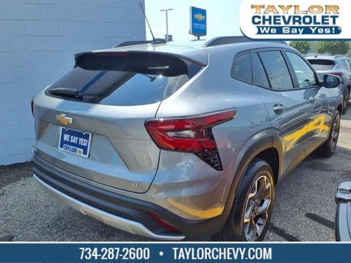 2024 Chevrolet Trax LT