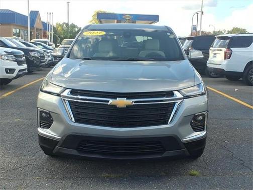 2023 Chevrolet Traverse LS