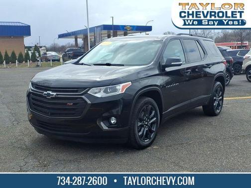 Mosaic Black Metallic 2021 Chevrolet Traverse RS