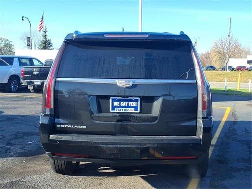 2017 Cadillac Escalade Luxury