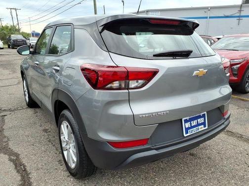 Sterling Gray Metallic 2023 Chevrolet Trailblazer LS