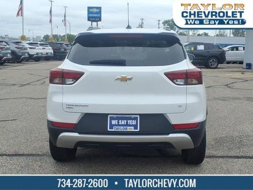 Summit White 2023 Chevrolet Trailblazer LT