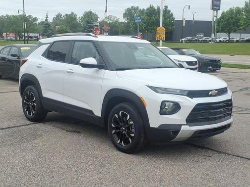 Summit White 2023 Chevrolet Trailblazer LT