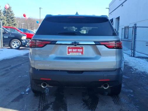 Sterling Gray Metallic 2023 Chevrolet Traverse LS