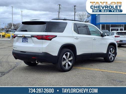 2022 Chevrolet Traverse LT Leather