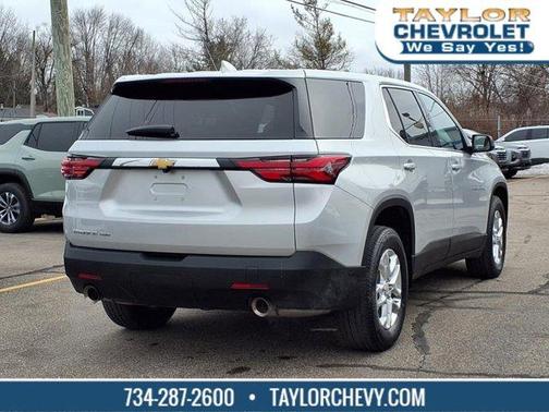 2022 Chevrolet Traverse LS