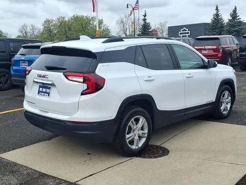 Summit White 2023 GMC Terrain SLE