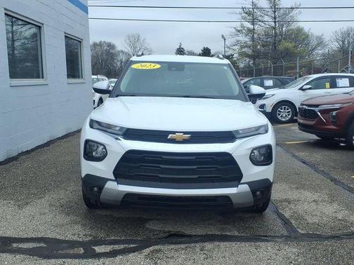 Summit White 2023 Chevrolet Trailblazer LT