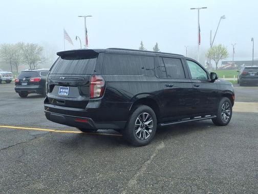 Black 2023 Chevrolet Suburban Z71