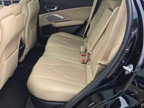 Majestic Black Pearl 2023 Acura RDX