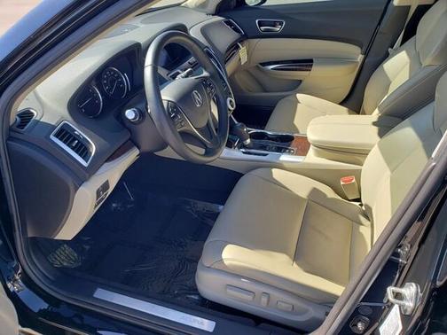 Photo 4 of 26 of 2020 Acura TLX Technology