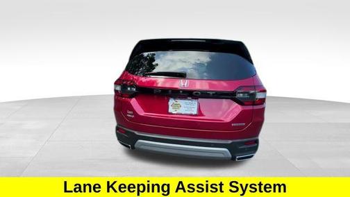 2025 Honda Pilot Touring 8-Passenger