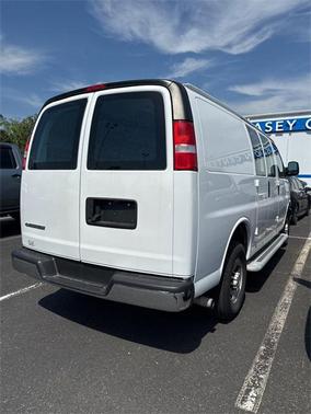 2022 Chevrolet Express 2500 RWD 2500 Regular Wheelbase WT
