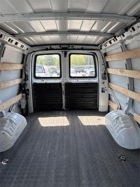 2022 Chevrolet Express 2500 RWD 2500 Regular Wheelbase WT