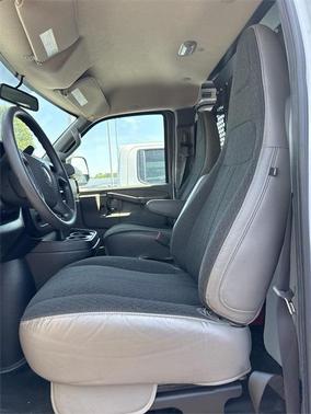 2022 Chevrolet Express 2500 RWD 2500 Regular Wheelbase WT