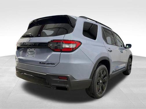 Sonic Gray Pearl 2026 Honda Pilot Black Edition