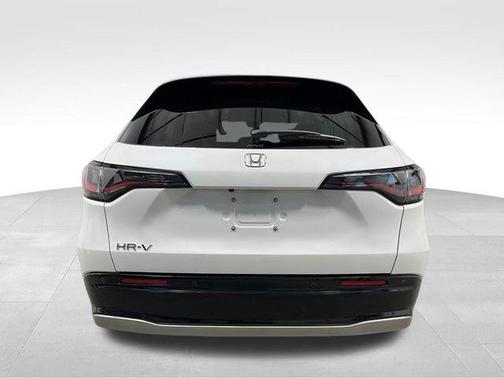 Platinum White Pearl 2026 Honda HR-V EX-L