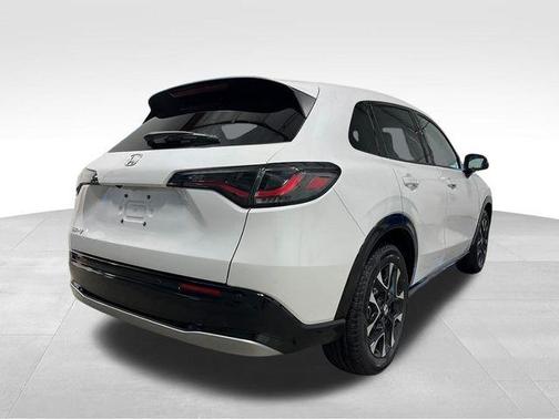 Platinum White Pearl 2026 Honda HR-V EX-L