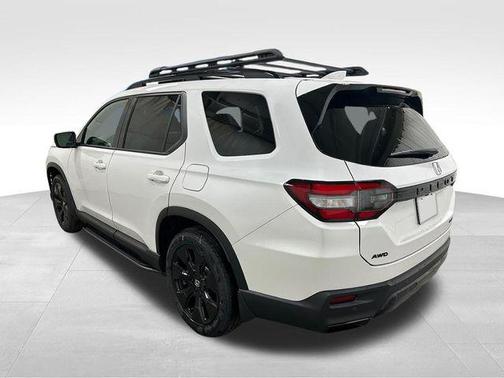 Platinum White Pearl 2026 Honda Pilot Black Edition