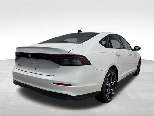 Platinum White Pearl 2026 Honda Accord SE