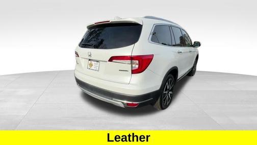 2022 Honda Pilot Touring 8-Passenger