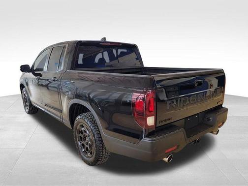 Crystal Black Pearl 2026 Honda Ridgeline TrailSport+